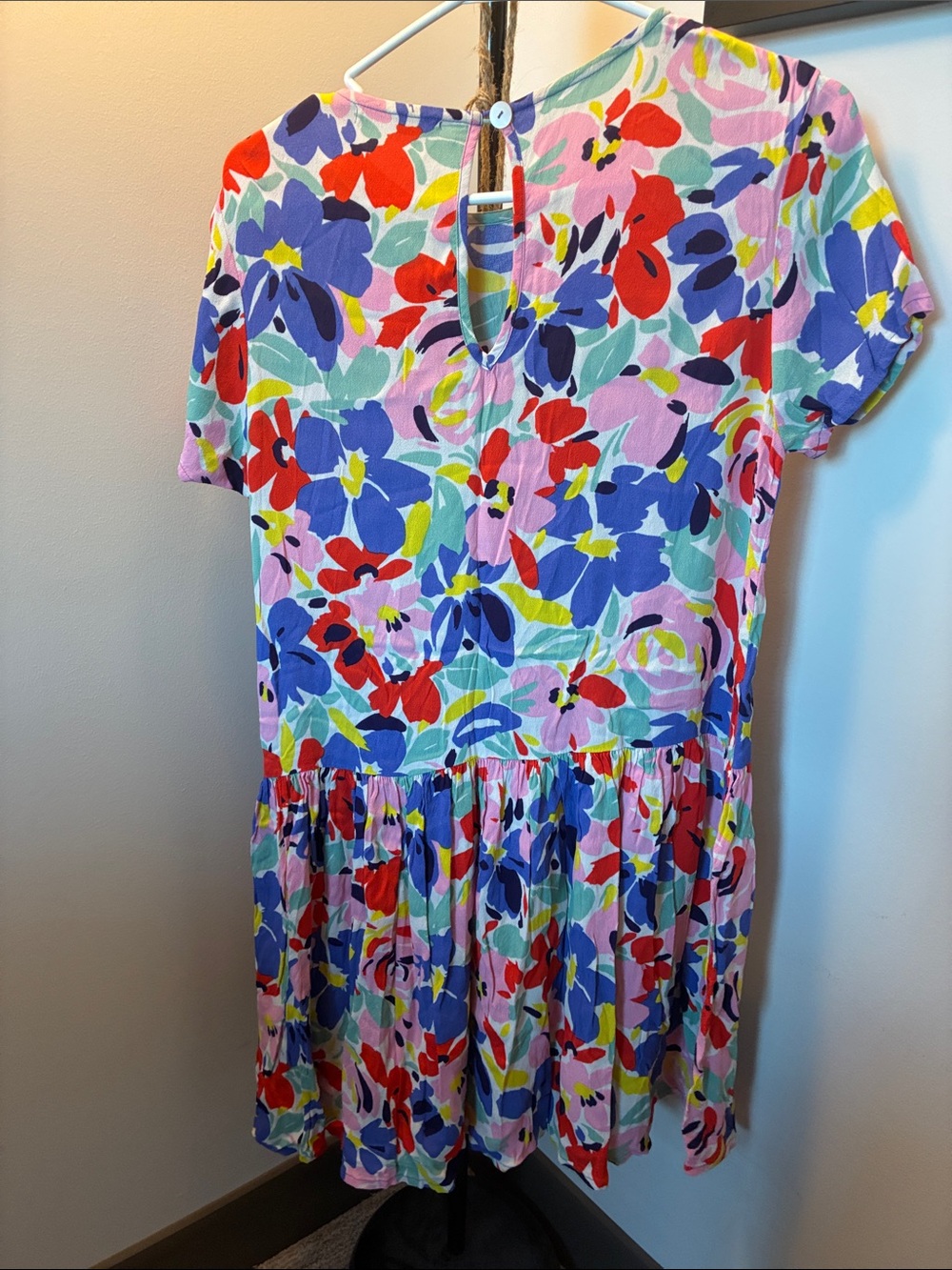Mister Zimi Summer Multicolor Floral Short Sleeve Dress with Pink Accents - Picture 11 of 11